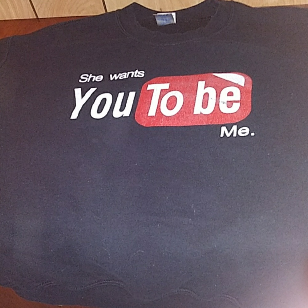 Sweat shirt